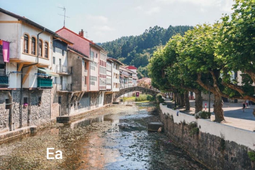 Appartamento Monzubi Etxi Guernica y Luno Esterno foto
